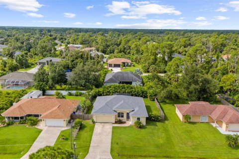 House in North Port, Florida 3 bedrooms, 158.77 sq.m. № 1372207 - photo 26