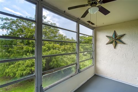 Condominio en venta en Tamarac, Florida, 1 dormitorio, 76.64 m2 № 1325498 - foto 25