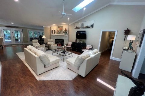 Casa en venta en Ocala, Florida, 3 dormitorios, 291.71 m2 № 1338909 - foto 3