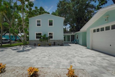 Villa ou maison à vendre à Gulfport, Floride: 4 chambres, 245.82 m2 № 1338910 - photo 6