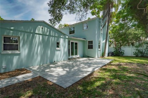 Villa ou maison à vendre à Gulfport, Floride: 4 chambres, 245.82 m2 № 1338910 - photo 13