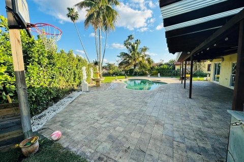 Villa ou maison à vendre à Coral Springs, Floride: 3 chambres, 153.57 m2 № 1034034 - photo 2