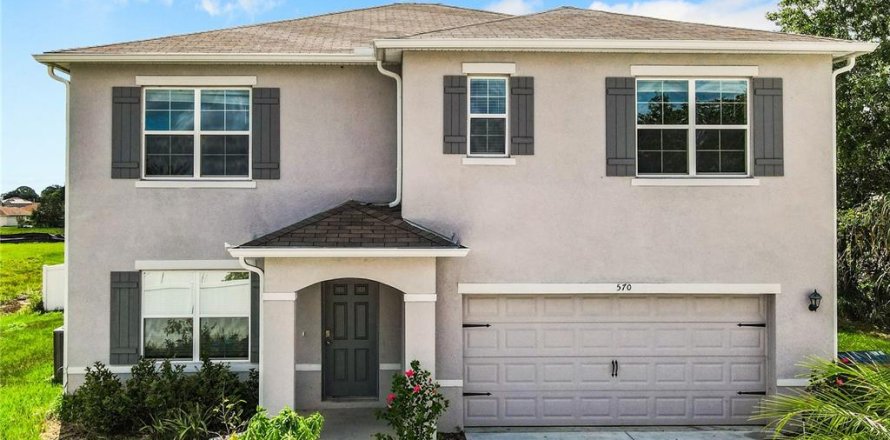 Casa en Kissimmee, Florida 5 dormitorios, 241.64 m2 № 1249475