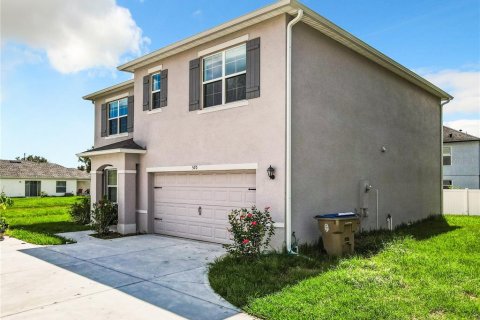 Casa en venta en Kissimmee, Florida, 5 dormitorios, 241.64 m2 № 1249475 - foto 9