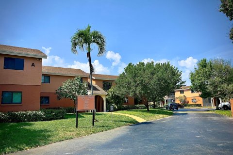 Condominio en venta en Boca Raton, Florida, 1 dormitorio, 62.71 m2 № 1045578 - foto 1