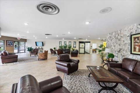 Copropriété à vendre à Sunrise, Floride: 2 chambres, 78.97 m2 № 1225077 - photo 28