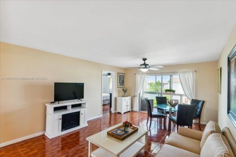 Condominio en venta en Sunrise, Florida, 2 dormitorios, 78.97 m2 № 1225077 - foto 8