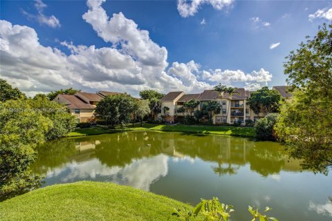 Copropriété à vendre à Sunrise, Floride: 1 chambre, 70.05 m2 № 1319009 - photo 14