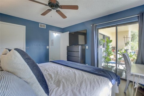 Condo in Sunrise, Florida, 1 bedroom  № 1319009 - photo 21