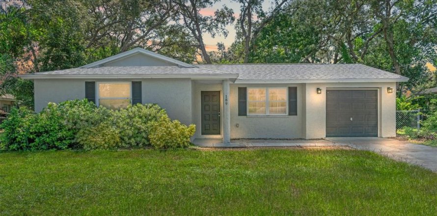 Villa ou maison à Spring Hill, Floride 2 chambres, 117.15 m2 № 1338884