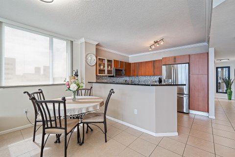 Condo in West Palm Beach, Florida, 3 bedrooms  № 1060143 - photo 20