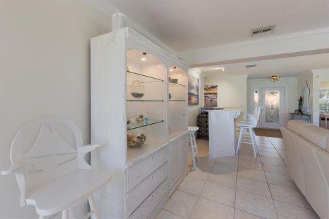 Villa ou maison à vendre à Holmes Beach, Floride: 3 chambres, 198.53 m2 № 1347067 - photo 7