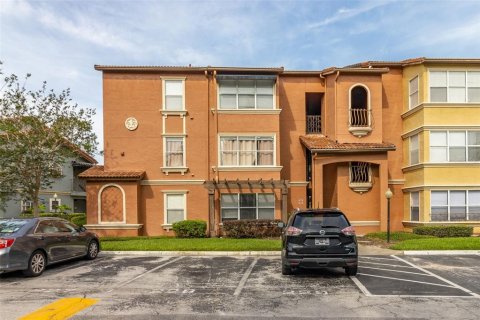 Condominio en venta en Orlando, Florida, 2 dormitorios, 91.79 m2 № 1304533 - foto 1