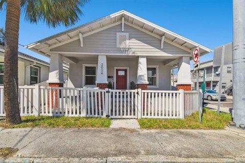 Villa ou maison à vendre à Tampa, Floride: 3 chambres, 119.1 m2 № 1392898 - photo 1