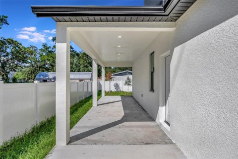 Villa ou maison à vendre à Tampa, Floride: 3 chambres, 125.88 m2 № 1392868 - photo 3