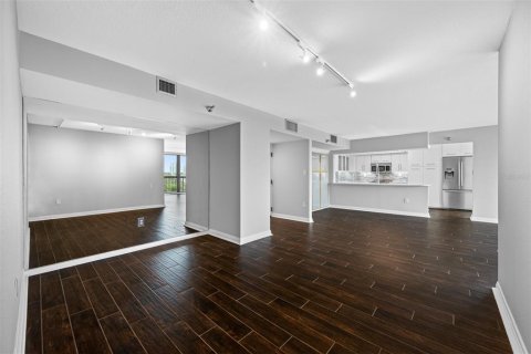 Copropriété à vendre à Tampa, Floride: 2 chambres, 139.73 m2 № 1277198 - photo 7