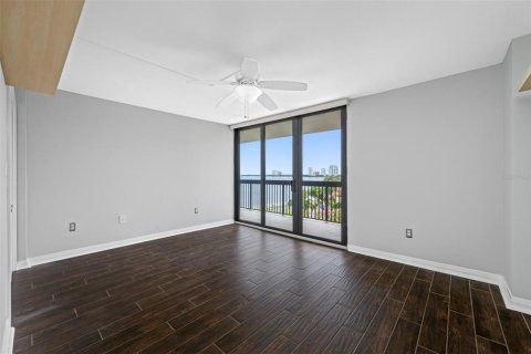 Condo in Tampa, Florida, 2 bedrooms  № 1277198 - photo 11