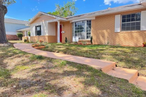 Villa ou maison à vendre à Orlando, Floride: 4 chambres, 230.49 m2 № 1019483 - photo 3