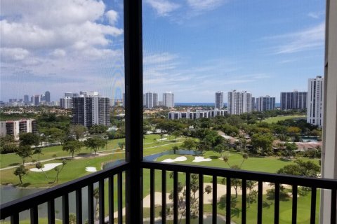 Condo in Aventura, Florida, 1 bedroom  № 1353805 - photo 27