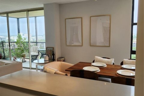 Condo in Aventura, Florida, 1 bedroom  № 1353805 - photo 4