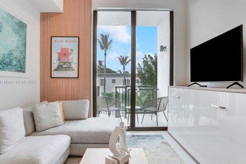 Condo in Miami Beach, Florida, 1 bedroom  № 1353806 - photo 4