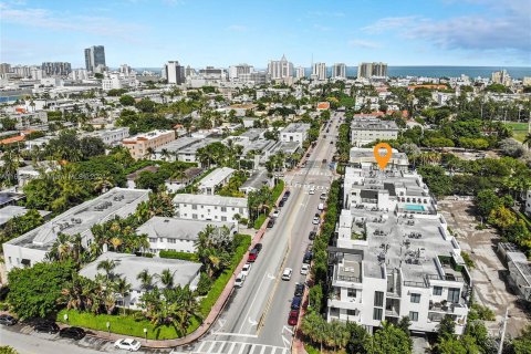 Condo in Miami Beach, Florida, 1 bedroom  № 1353806 - photo 22