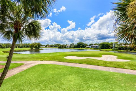 Villa ou maison à vendre à West Palm Beach, Floride: 2 chambres, 192.21 m2 № 1071320 - photo 9