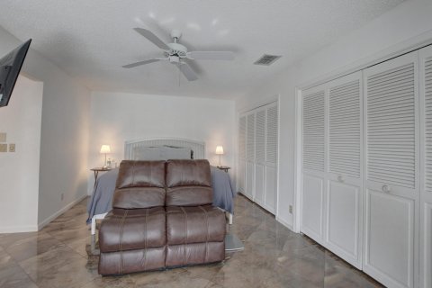 House in Boca Raton, Florida 3 bedrooms, 158.21 sq.m. № 1071323 - photo 25
