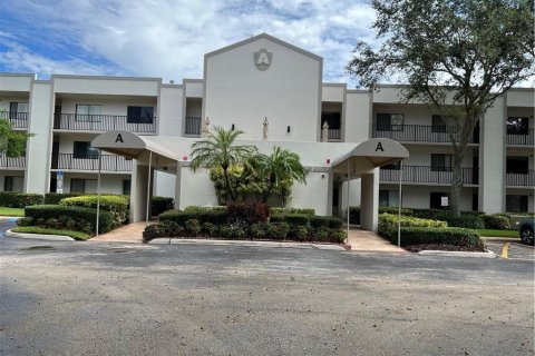 Copropriété à vendre à Tamarac, Floride: 2 chambres, 114.08 m2 № 1070281 - photo 18