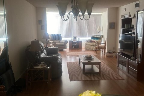 Condominio en venta en Tamarac, Florida, 2 dormitorios, 114.08 m2 № 1070281 - foto 13