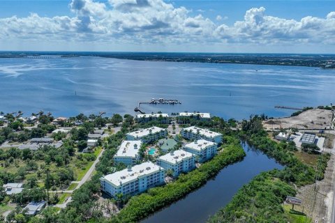 Condominio en venta en Punta Gorda, Florida, 3 dormitorios, 170.1 m2 № 1245216 - foto 2