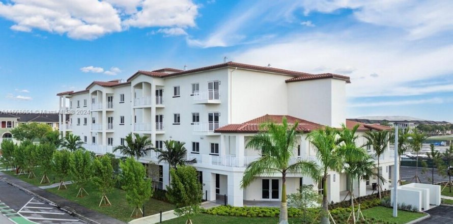 Condo à Doral, Floride, 3 chambres  № 1384432