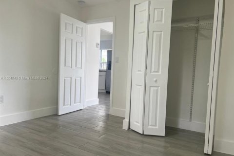 Villa ou maison à louer à Miami, Floride: 2 chambres № 1384433 - photo 6