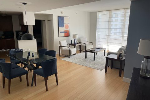 Condo in Miami, Florida, 1 bedroom  № 1404255 - photo 9