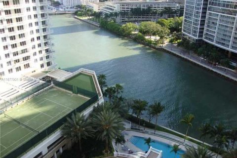 Condo in Miami, Florida, 1 bedroom  № 1404255 - photo 4