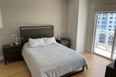 Condominio en venta en Miami, Florida, 1 dormitorio, 95.78 m2 № 1404255 - foto 11