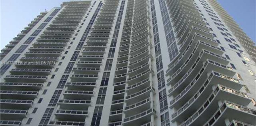 Condo à Miami, Floride, 1 chambre  № 1404255