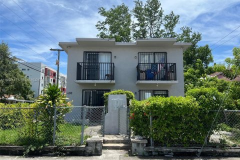 Propiedad comercial en venta en Miami, Florida, 223.89 m2 № 1348101 - foto 1