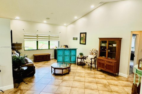 Villa ou maison à vendre à Pembroke Pines, Floride: 4 chambres, 235.23 m2 № 1348102 - photo 8