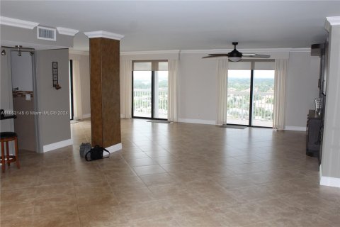 Copropriété à vendre à Hollywood, Floride: 2 chambres, 119.57 m2 № 1348144 - photo 7