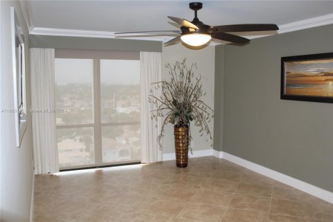 Condominio en venta en Hollywood, Florida, 2 dormitorios, 119.57 m2 № 1348144 - foto 19