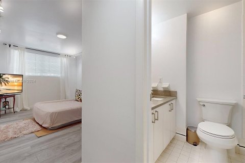 Copropriété à vendre à Miami Beach, Floride: 2 chambres, 84.54 m2 № 1348063 - photo 23