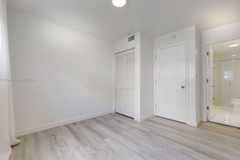 Copropriété à vendre à Miami Beach, Floride: 2 chambres, 84.54 m2 № 1348063 - photo 29