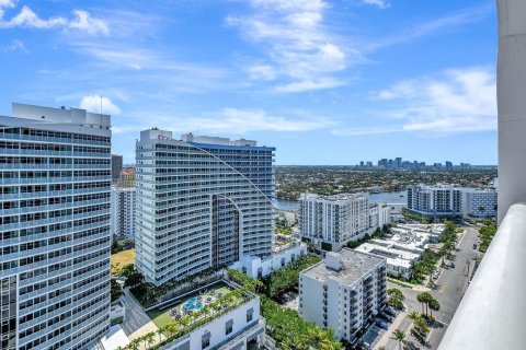 Condo in Fort Lauderdale, Florida  № 1033889 - photo 5