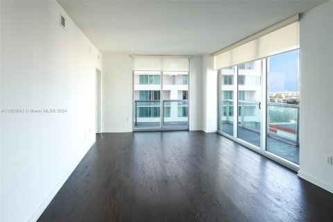 Condominio en alquiler en Miami, Florida, 2 dormitorios, 99.22 m2 № 1348668 - foto 22