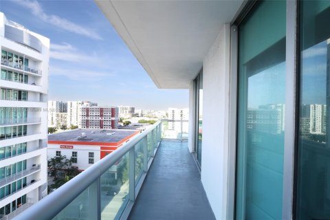 Copropriété à louer à Miami, Floride: 2 chambres, 99.22 m2 № 1348668 - photo 16