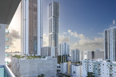 Copropriété à louer à Miami, Floride: 2 chambres, 99.22 m2 № 1348668 - photo 14