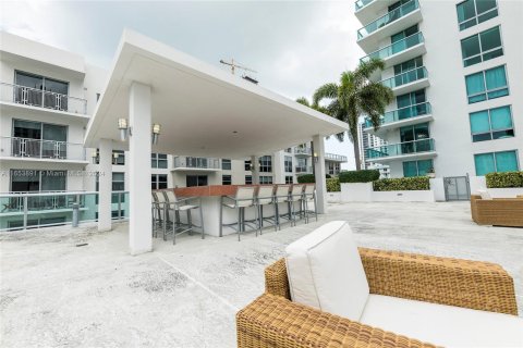 Copropriété à louer à Miami, Floride: 2 chambres, 99.22 m2 № 1348668 - photo 6