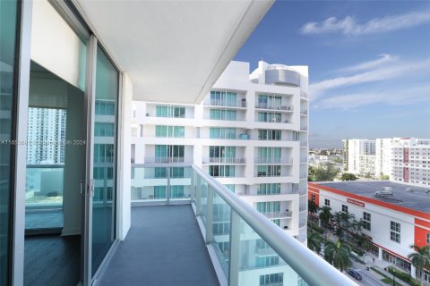 Copropriété à louer à Miami, Floride: 2 chambres, 99.22 m2 № 1348668 - photo 17