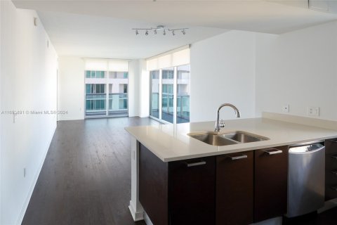 Condo in Miami, Florida, 2 bedrooms  № 1348668 - photo 24